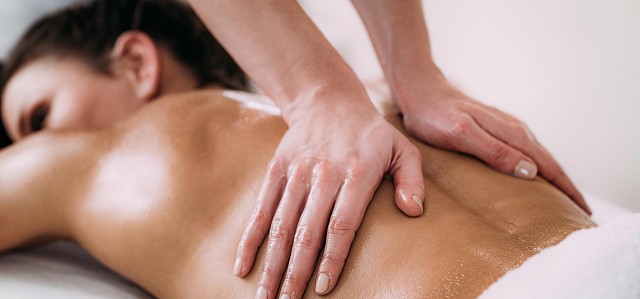 ¿Qué tipo de aceite se usa para dar masajes?