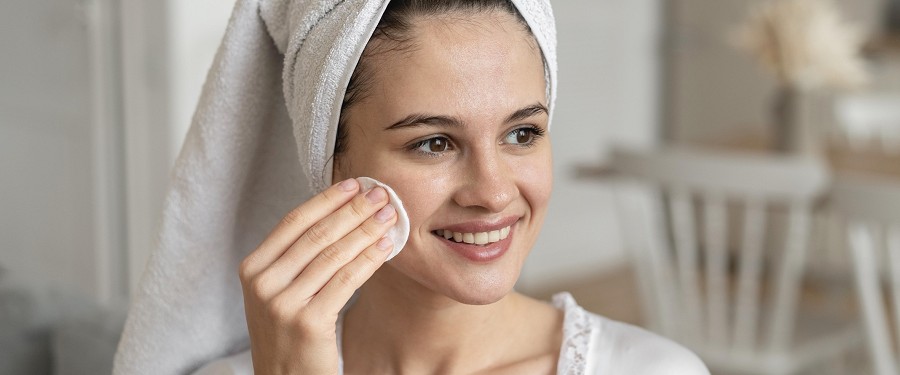 Cómo preparar la piel antes de tus tratamientos faciales: rutina de limpieza según tu tipo de piel