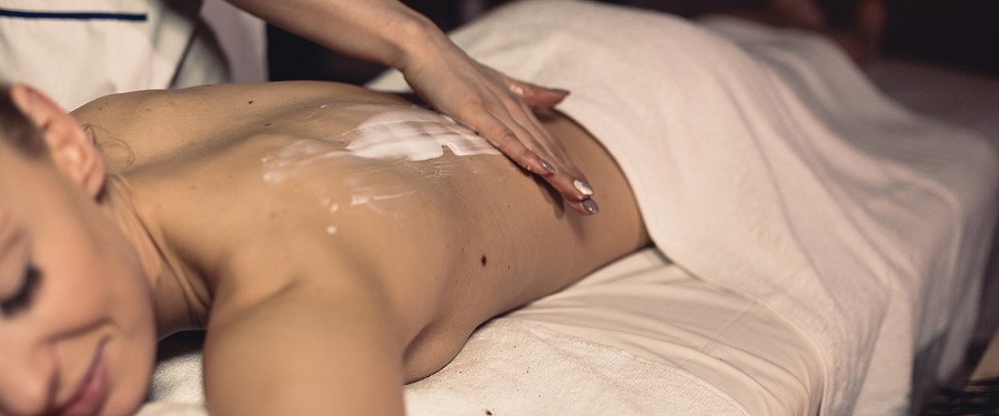 Diferencia entre crema y emulsión: lo que debes saber antes de elegir un producto para masaje